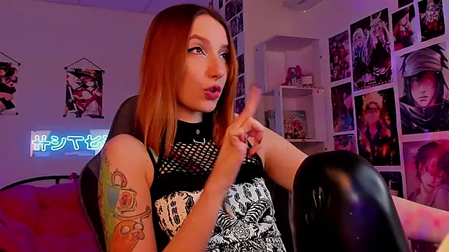 PrettyReckess online show from 12-23-24, 08:00