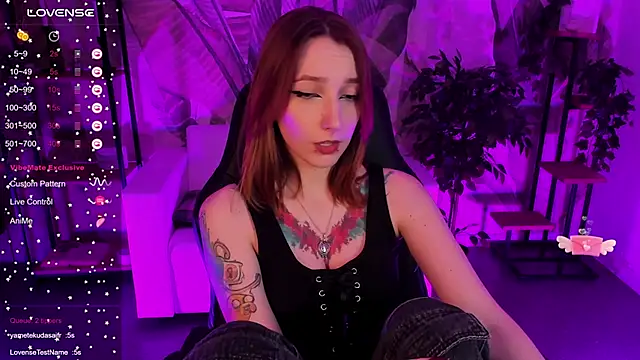 PrettyReckess online show from 01-27-25, 10:38