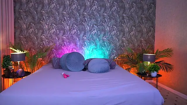 LittleeCutee online show from 05-16-26, 10:36