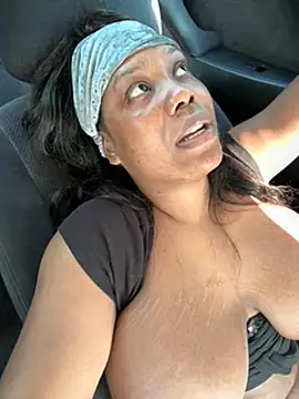 Snapshot of 1Topgyal chatting on 03-20-25, 05:58 1Topgyal online show from 03-20-25, 05:58