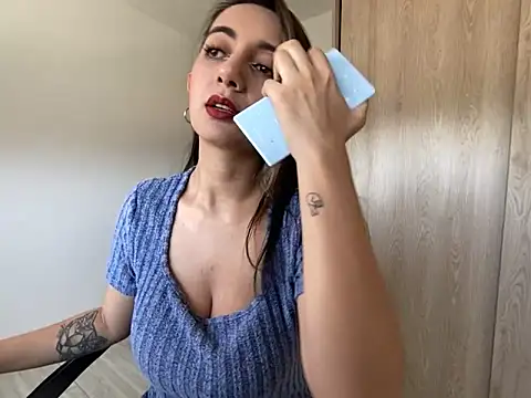 Snapshot of Anny_Moore09 chatting on 03-01-26, 02:52 Anny Moore09 online show from 03-01-26, 02:52