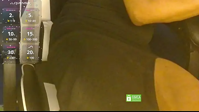 CrossyAayesha online show from 04-11-26, 03:16