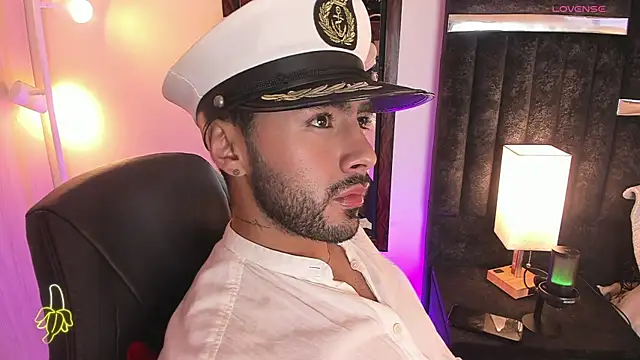 ItsMeEros online show from 11-26-25, 10:33