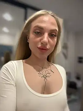 Snapshot of pinkstar_ chatting on 12-12-24, 06:57 pinkstar online show from 12-12-24, 06:57