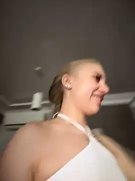 Snapshot of pinkstar_ chatting on 01-12-25, 08:04 pinkstar online show from 01-12-25, 08:04