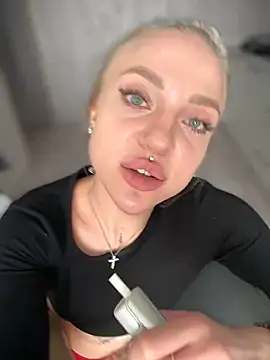 Snapshot of pinkstar_ chatting on 03-06-25, 06:41 pinkstar online show from 03-06-25, 06:41