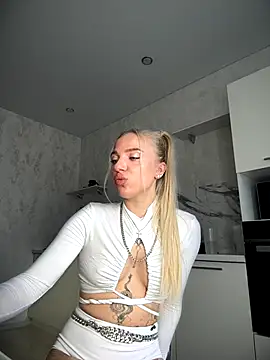 Snapshot of pinkstar_ chatting on 09-11-25, 06:35 pinkstar online show from 09-11-25, 06:35