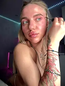 Snapshot of pinkstar_ chatting on 10-13-25, 06:08 pinkstar online show from 10-13-25, 06:08