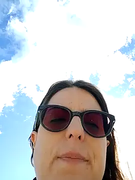 dolcehelena993 online show from 10-06-25, 09:51