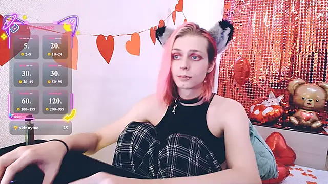 Snapshot of Littlepinkcat chatting on 02-18-26, 02:29 Littlepinkcat online show from 02-18-26, 02:29