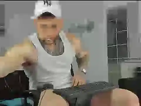  jamesleandros1 online show from 12-02-24, 09:28