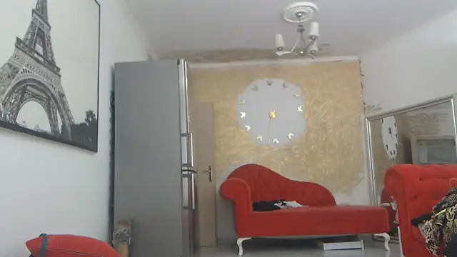 AnnaBellaLuckyXOXO online show from 06-17-26, 10:17