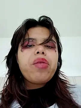 Snapshot of SabinaMerchetti chatting on 09-27-25, 02:27 SabinaMerchetti online show from 09-27-25, 02:27