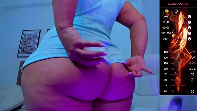 sofihill01 online show from 02-27-25, 09:47