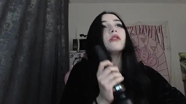 Holy420lolii online show from 12-12-24, 04:43