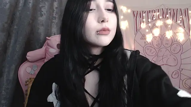 Holy420lolii online show from 12-24-24, 05:44