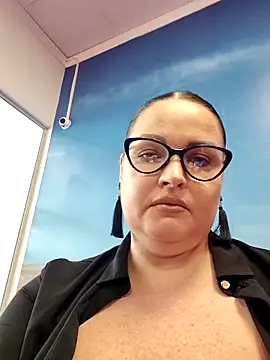 GeorgiaLerox online show from 05-09-26, 12:54