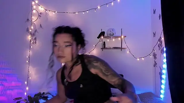 Eva Lee  online show from 03-06-25, 07:25