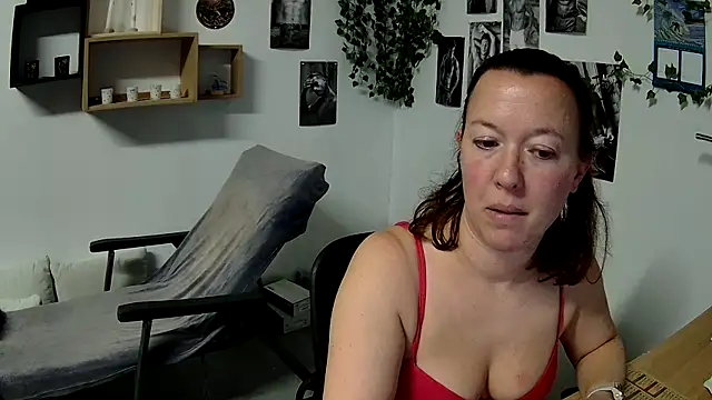 AnyaKreyxh online show from 01-21-25, 06:55