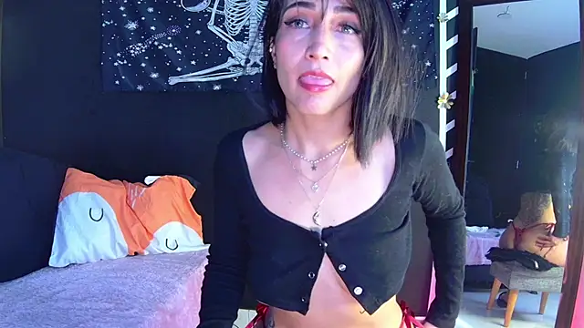 EvangelineCors online show from 12-29-24, 03:03