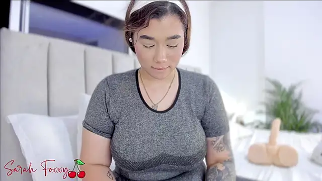 Snapshot of Foxxy222_ chatting on 03-07-25, 12:58 Foxxy222 online show from 03-07-25, 12:58