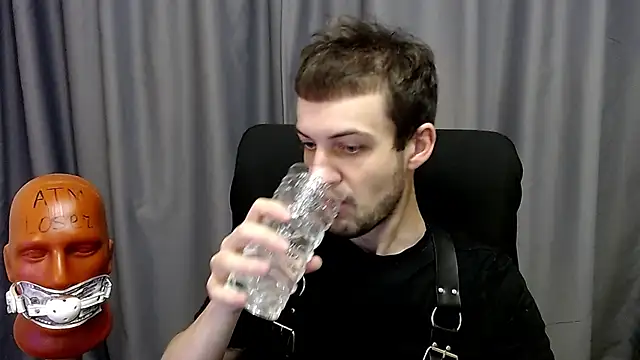  Damien thorn  online show from 10-05-25, 08:29