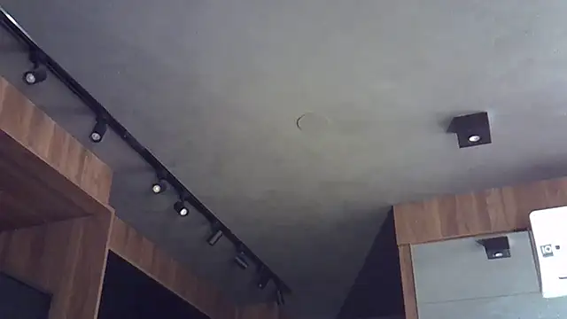 Skinny-Kitten online show from 11-14-25, 02:43