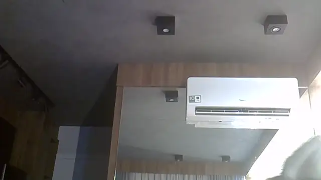 Skinny-Kitten online show from 01-17-26, 06:00