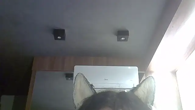 Snapshot of Skinny-Kitten chatting on 02-16-26, 01:02 Skinny-Kitten online show from 02-16-26, 01:02
