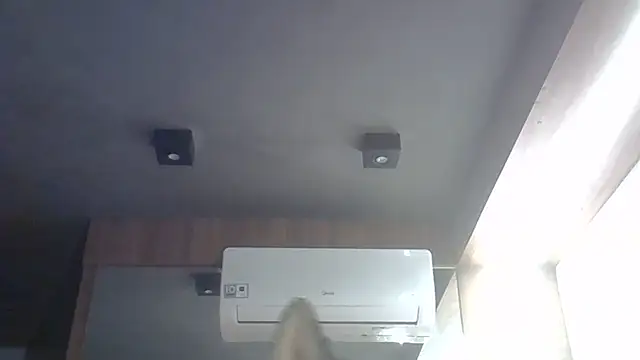 Skinny-Kitten online show from 06-14-26, 07:27