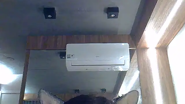 Skinny-Kitten online show from 07-18-26, 04:22