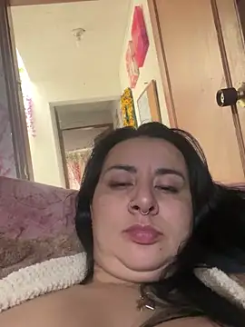 Snapshot of Abril_Luv chatting on 02-22-25, 02:52 Abril Luv online show from 02-22-25, 02:52