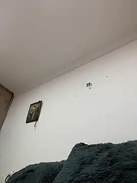 Snapshot of Abril_Luv chatting on 02-25-25, 02:03 Abril Luv online show from 02-25-25, 02:03