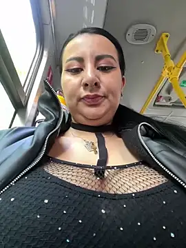 Snapshot of Abril_Luv chatting on 02-28-25, 12:31 Abril Luv online show from 02-28-25, 12:31