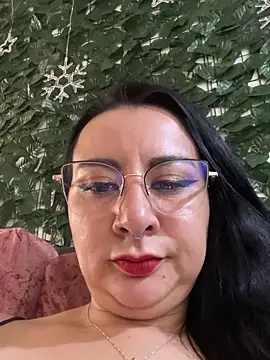 Snapshot of Abril_Luv chatting on 03-11-25, 03:23 Abril Luv online show from 03-11-25, 03:23