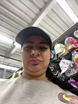 Snapshot of Abril_Luv chatting on 03-15-25, 04:43 Abril Luv online show from 03-15-25, 04:43