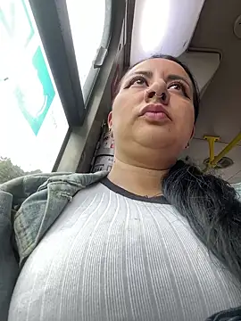 Snapshot of Abril_Luv chatting on 03-17-25, 12:14 Abril Luv online show from 03-17-25, 12:14