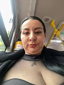 Snapshot of Abril_Luv chatting on 03-21-25, 12:06 Abril Luv online show from 03-21-25, 12:06