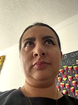 Snapshot of Abril_Luv chatting on 09-12-25, 12:38 Abril Luv online show from 09-12-25, 12:38