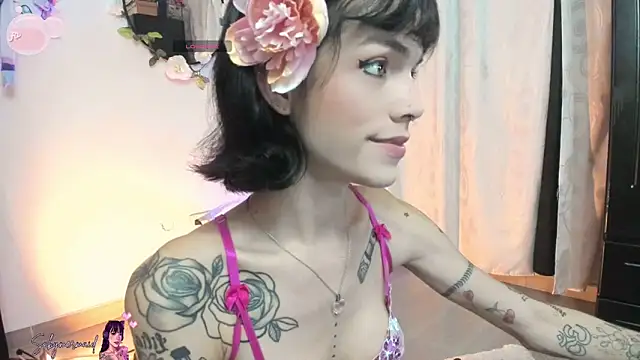 Snapshot of Saby_mermaid chatting on 10-24-25, 10:39 Saby mermaid online show from 10-24-25, 10:39