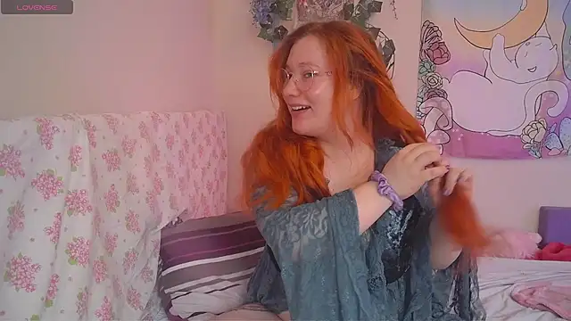 FluffyRainbowKity online show from 12-15-25, 11:14