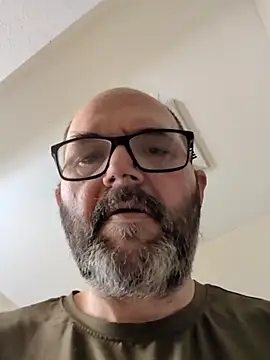 Snapshot of Louis504z chatting on 02-04-26, 05:13 Louis504z online show from 02-04-26, 05:13