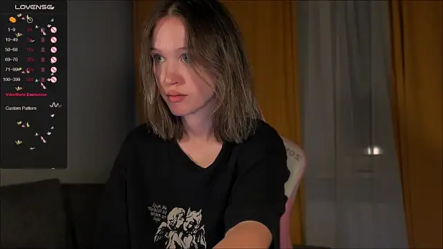 Snapshot of Amelia_Lein chatting on 02-20-25, 11:10 Amelia Lein online show from 02-20-25, 11:10