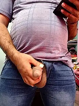 adicma123 online show from 10-10-25, 09:19