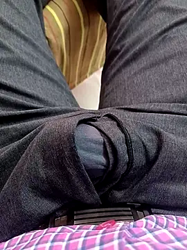 adicma123 online show from 11-18-25, 09:14