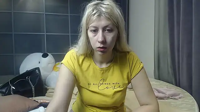 Snapshot of KyliePag chatting on 02-04-25, 07:51 KyliePag online show from 02-04-25, 07:51