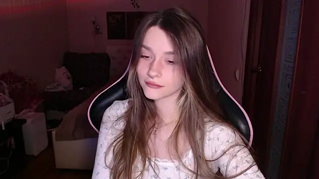 Snapshot of jeann_elsaa chatting on 11-29-25, 04:48 jeann elsaa online show from 11-29-25, 04:48