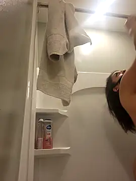 Snapshot of lofibunni chatting on 02-15-26, 03:25 lofibunni online show from 02-15-26, 03:25