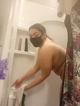 Snapshot of lofibunni chatting on 03-28-26, 04:06 lofibunni online show from 03-28-26, 04:06