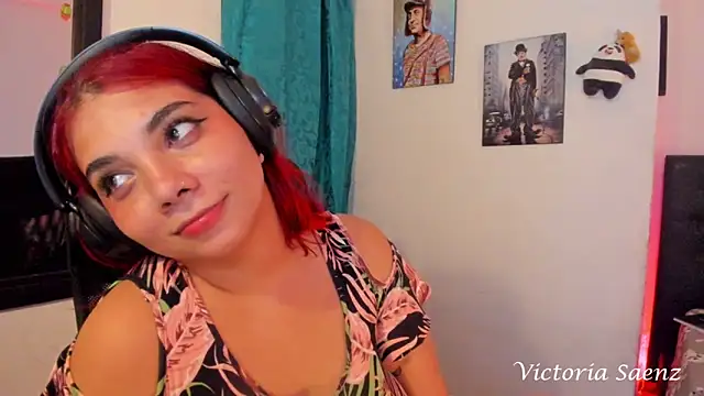 victoriaasaenz  online show from 01-22-25, 04:02